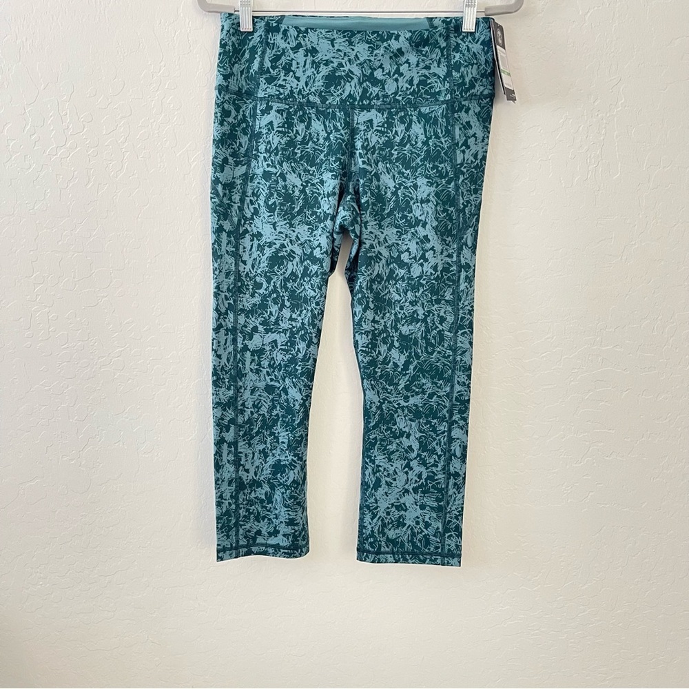 Under Armour Teal Patterned Capris - Picture 2 of 8